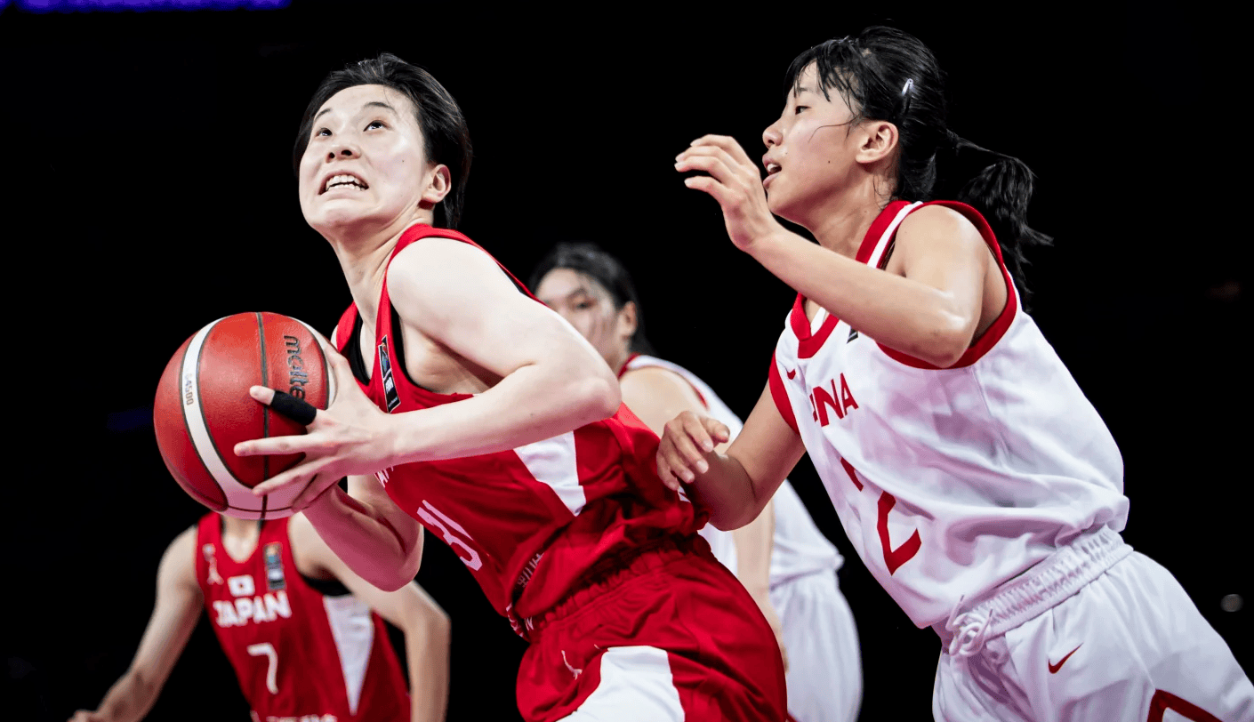 日本女子排球队成功晋级半决赛