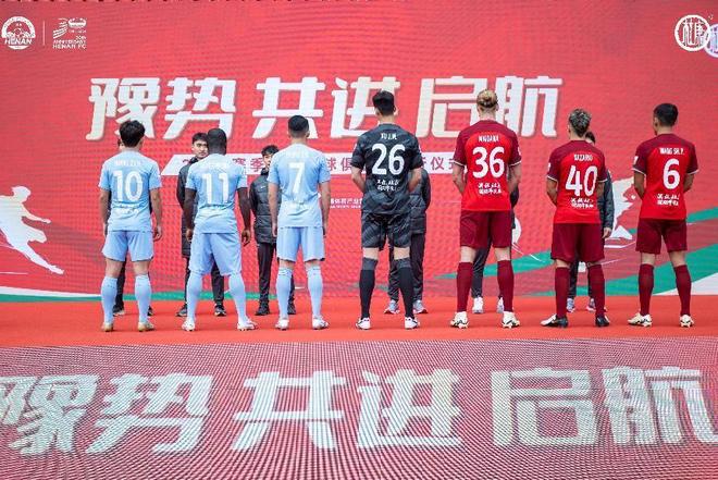 关于诺伊施泰特客场击败强敌，士气高涨的信息
