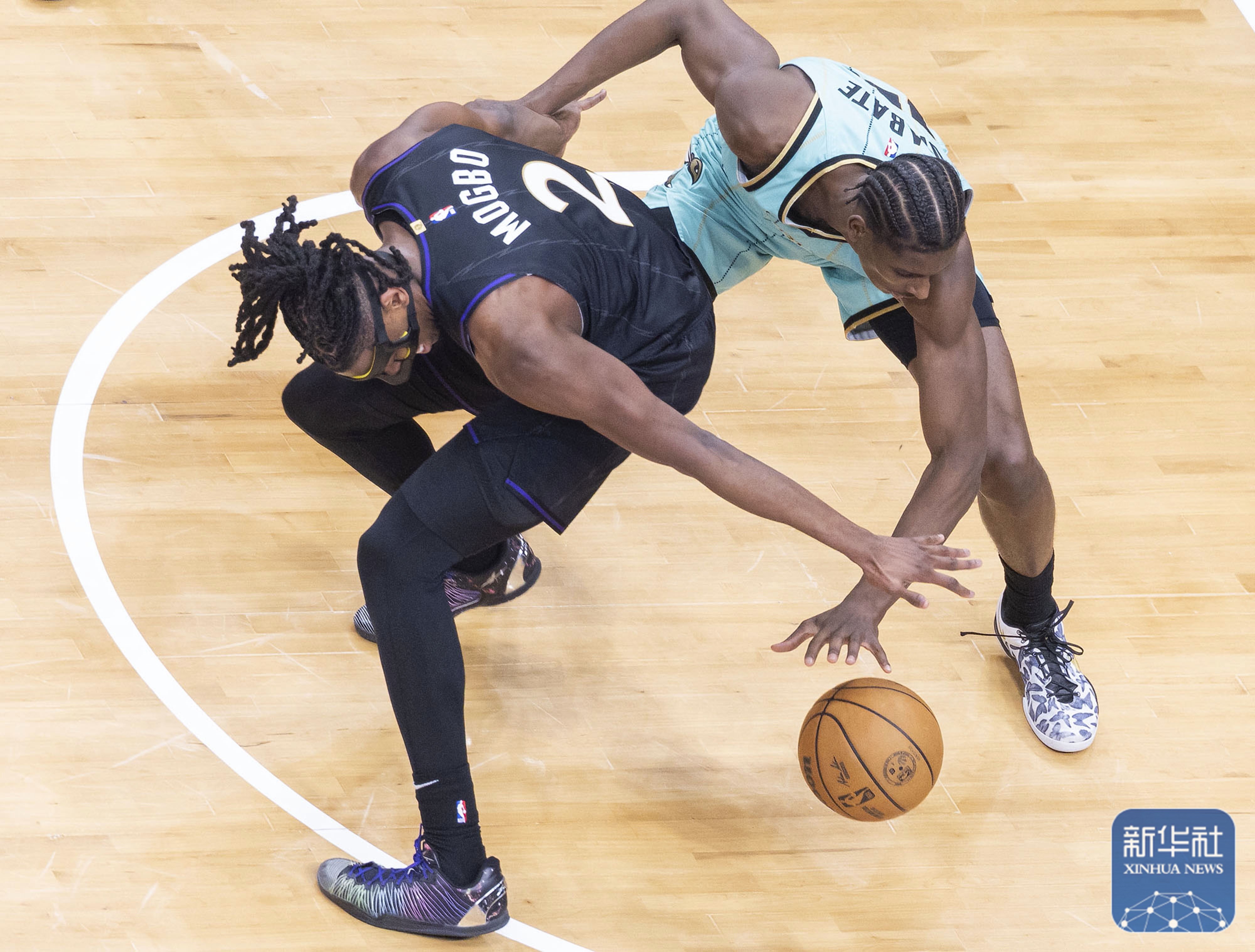 金年会全站-猛龙主场击败活塞,提前晋级季后赛