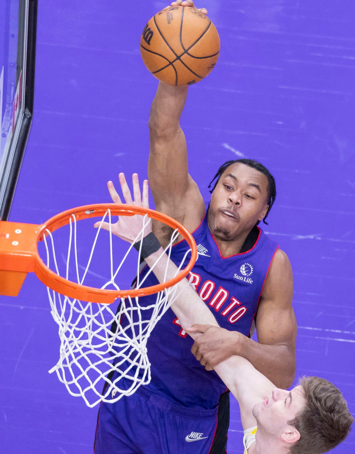 猛龙主场击败活塞,提前晋级季后赛 猛龙主场击败活塞,提前晋级季后赛