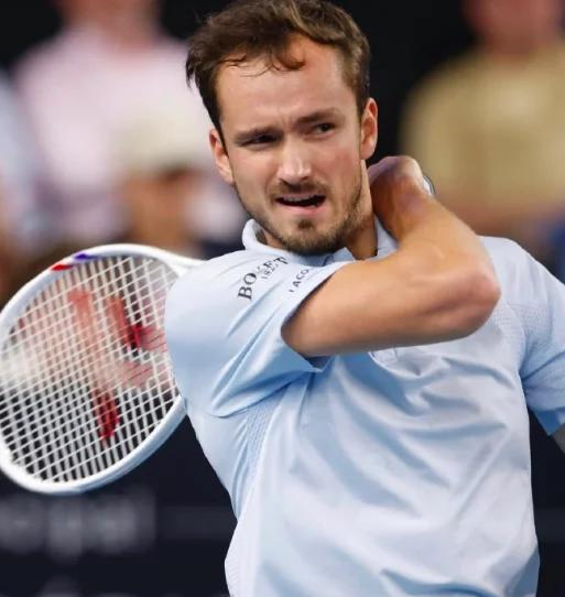 金年会网址-包含欧洲网球队逆转澳大利亚网球队,梅德韦杰夫统治全场的词条