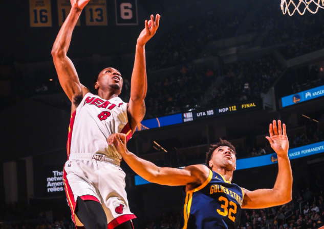 勇士压倒黄蜂,莫雷奇单场32分的简单介绍 勇士压倒黄蜂,莫雷奇单场32分的简单介绍