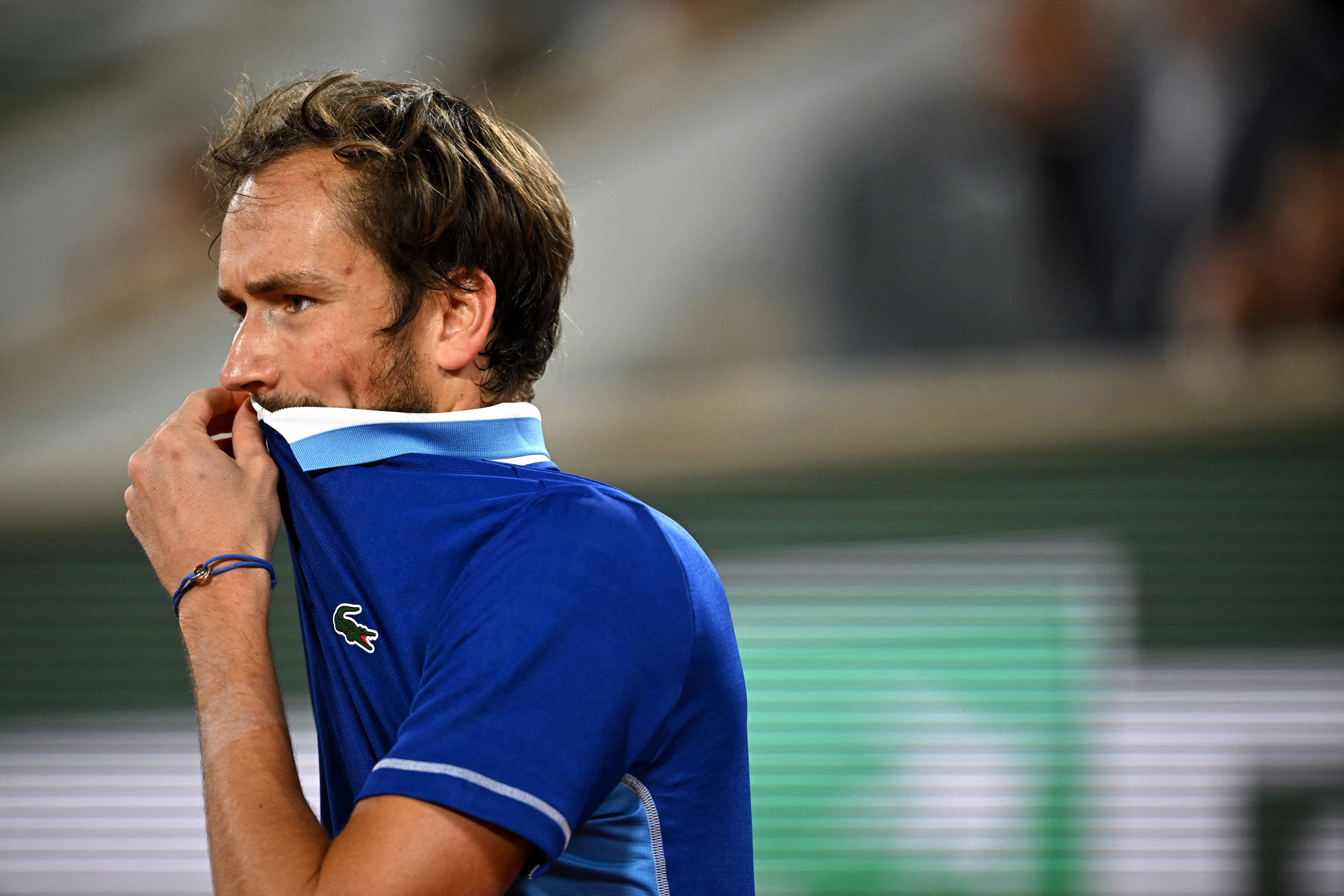 JNH体育-法国网球队力克英国网球队,梅德韦杰夫完成帽子戏法的简单介绍