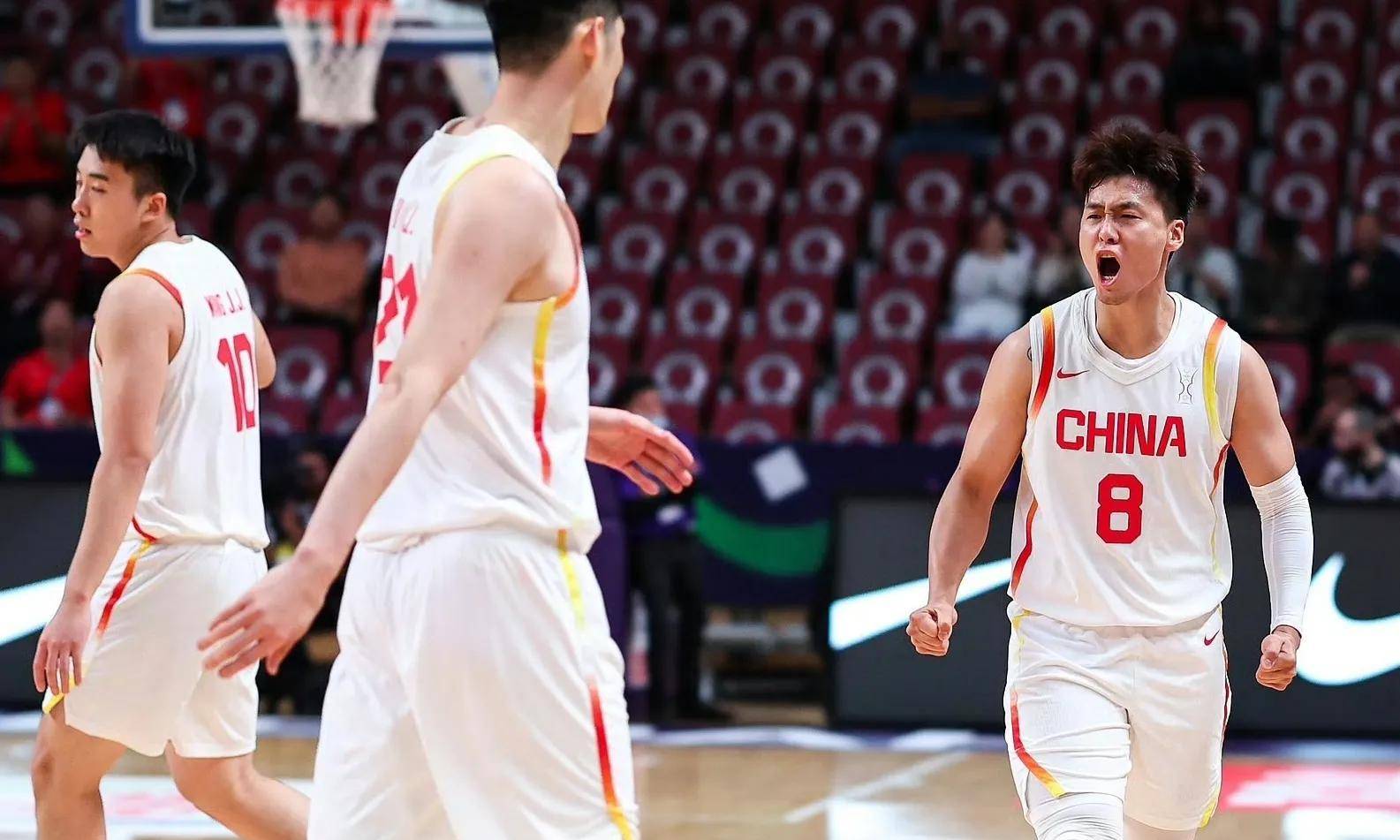 jinnianhui-亚洲杯决赛震撼开打,巅峰对决引爆全场的简单介绍