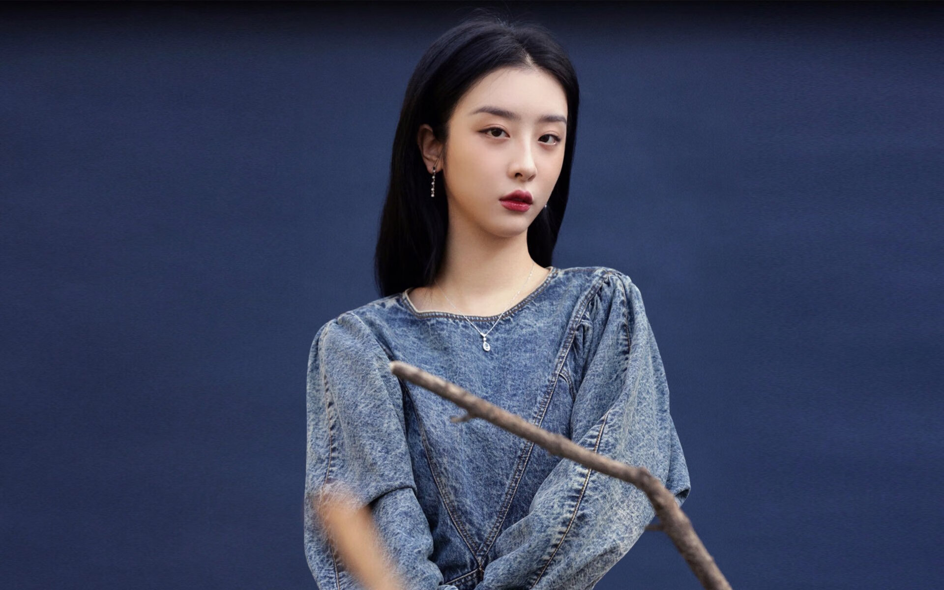 金年会官方网站-萨拉赫关键一击，乌克兰球队逆袭曼城彰显足球魅力