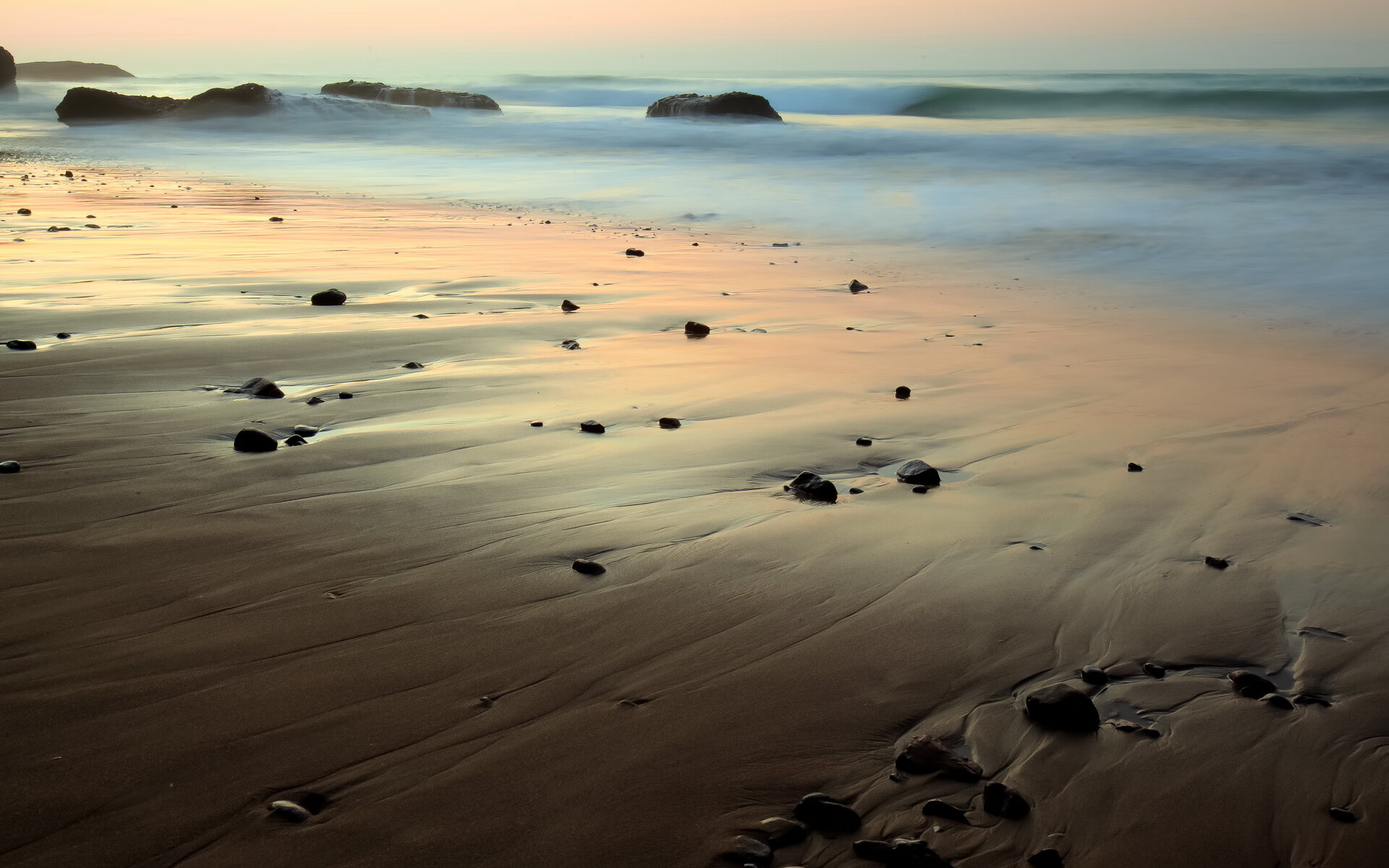 关键先生恩佐闪耀，那不勒斯狂胜中国球队