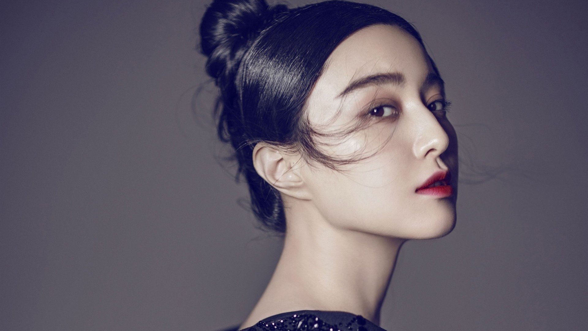 宿敌的对决，国王正面击溃勇士，浓眉成为关键先生