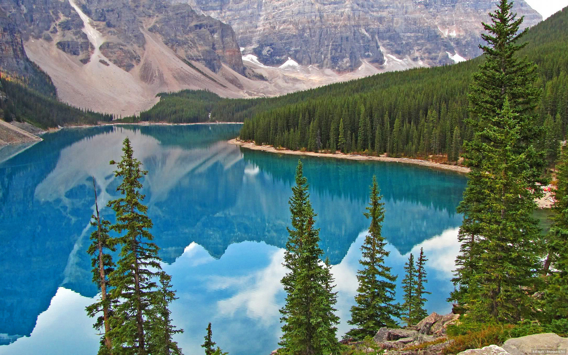 极速版后腰大师,维斯塔潘在巴林的防守粉碎战