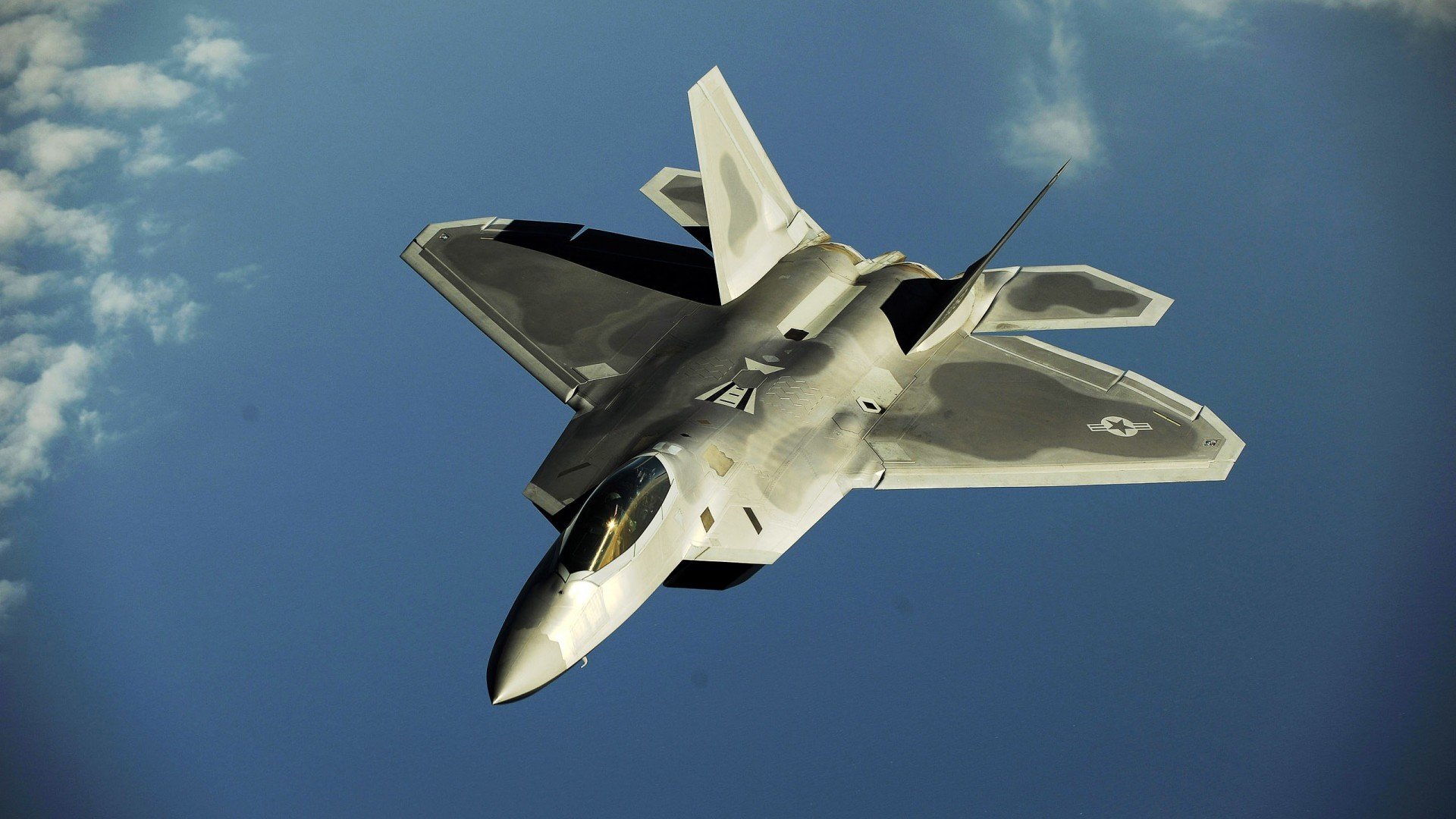 金年会娱乐-极速与缠斗，当F1街道赛遇见CBA战术风云